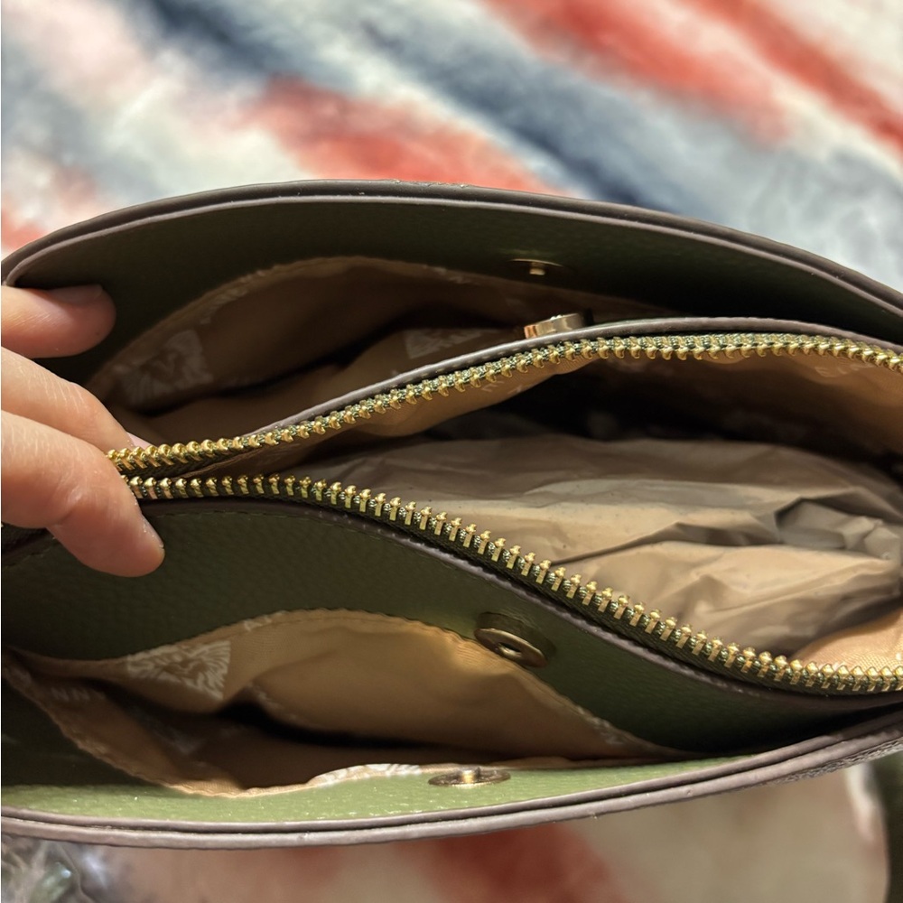 Anne Klein Crossbody Bag - Picture 5 of 7